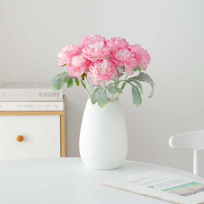 Elegant White Ceramic Vase - Modern Home Decor for Flower Arrangements
