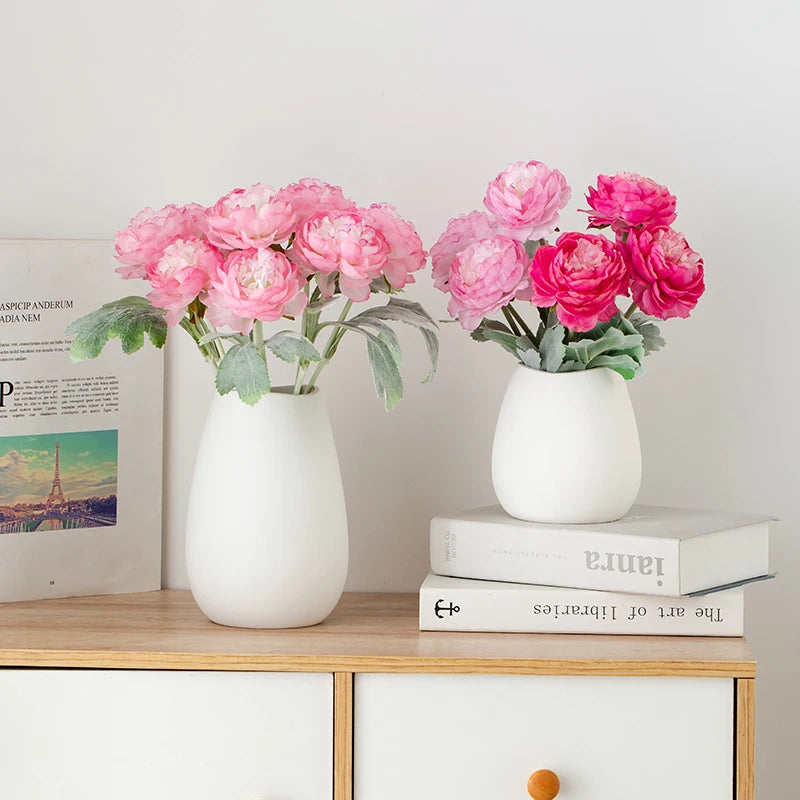 Elegant White Ceramic Vase - Modern Home Decor for Flower Arrangements