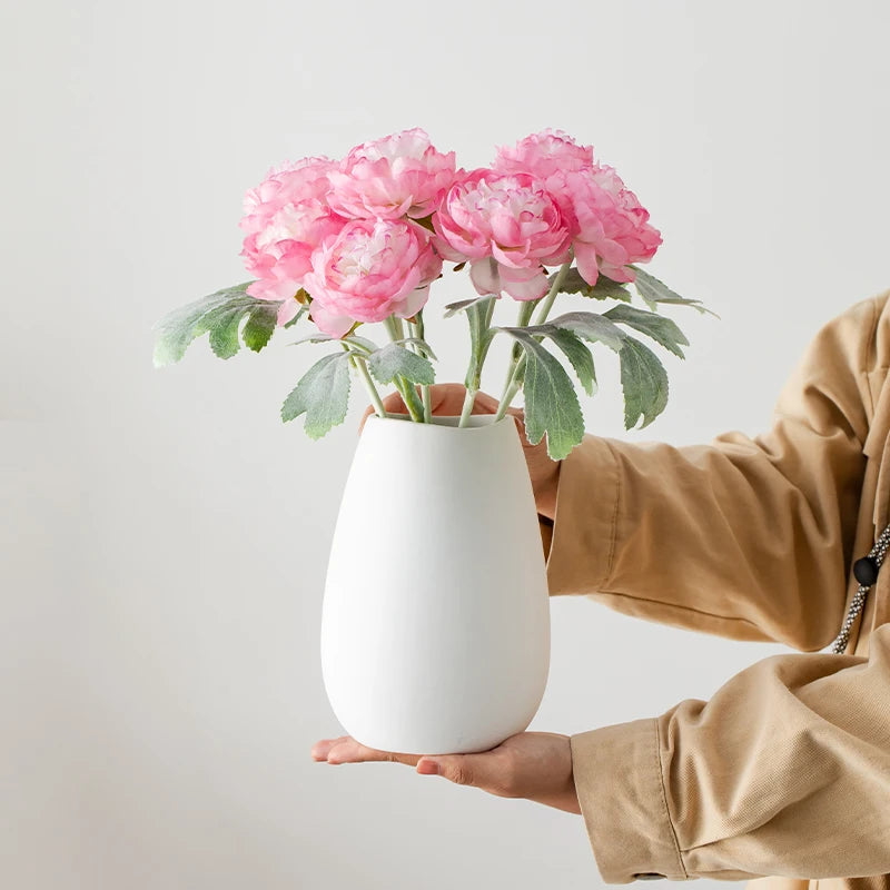 Elegant White Ceramic Vase - Modern Home Decor for Flower Arrangements