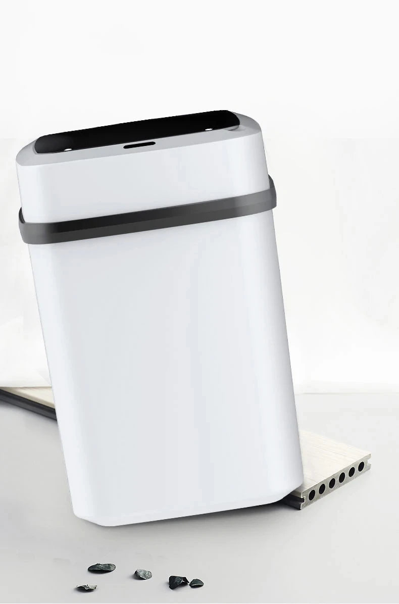 Smart Touchless Trash Can 13L - Motion Sensor Waste Bin
