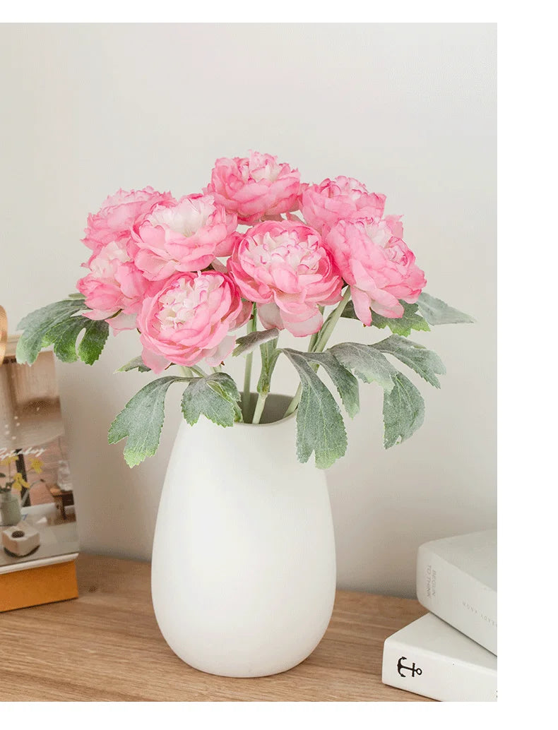 Elegant White Ceramic Vase - Modern Home Decor for Flower Arrangements